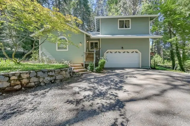 $489,000 | 14002 Meadow View Drive, Grass Valley, CA 95945