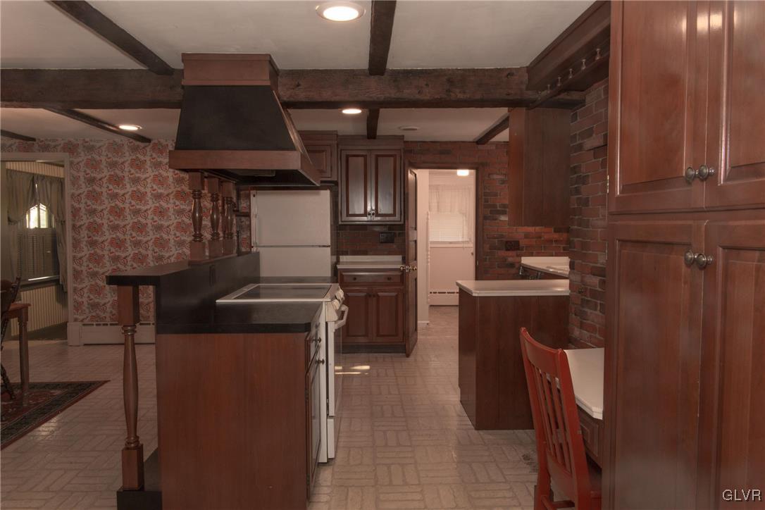 408 Fox Gap Road Bangor, PA 18013 - Photo 11 of 28 Prep Area of Kitchen
