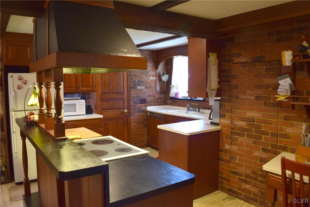 408 Fox Gap Road Bangor, PA 18013 - Photo 12 of 28 Gallery Image 12
