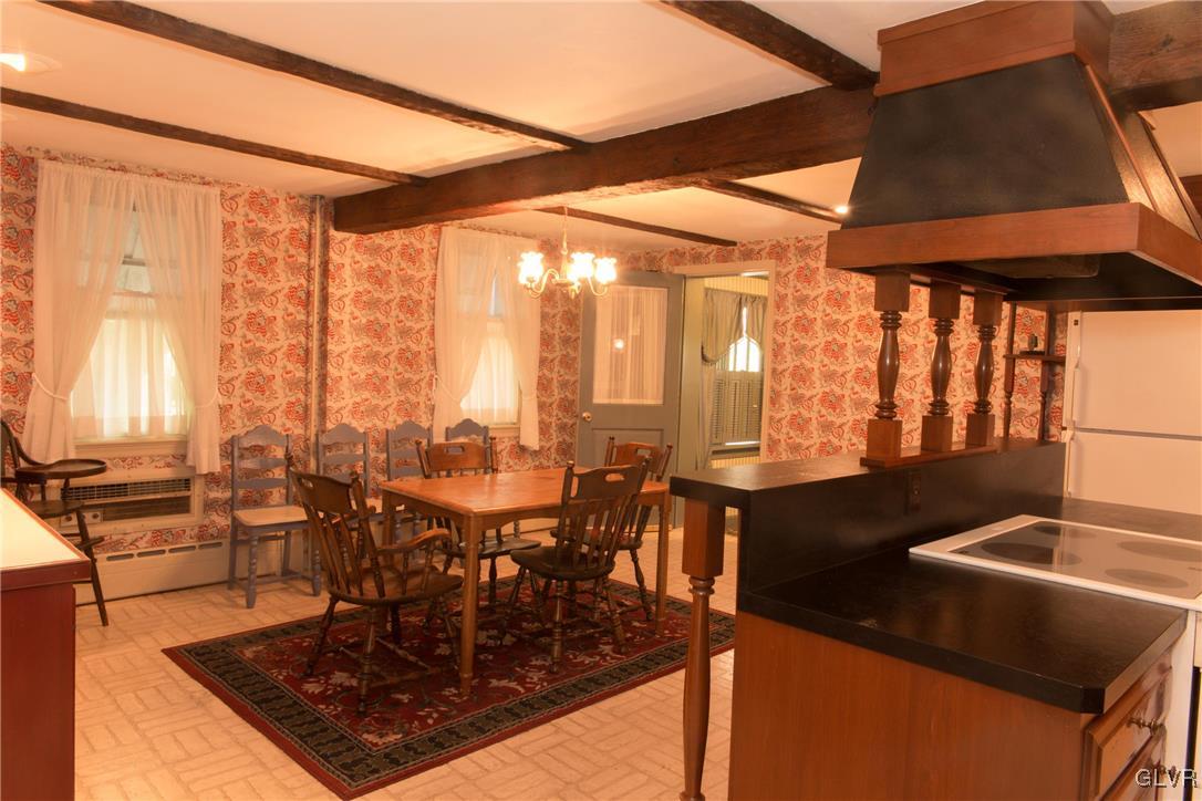 408 Fox Gap Road Bangor, PA 18013 - Photo 7 of 28 Abundance of Light