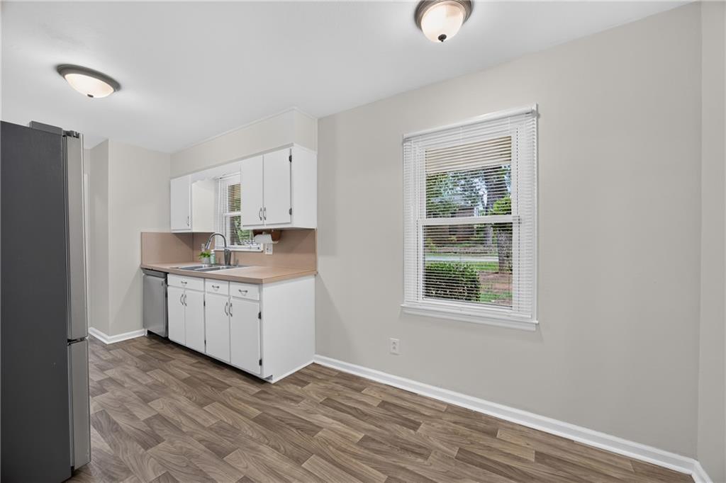 3894 Maplewood Drive Decatur, GA 30035 - Photo 8 of 29