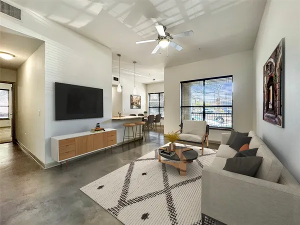 $2,234 | 306 McGowen Street, Unit 1126, Houston, TX 77006