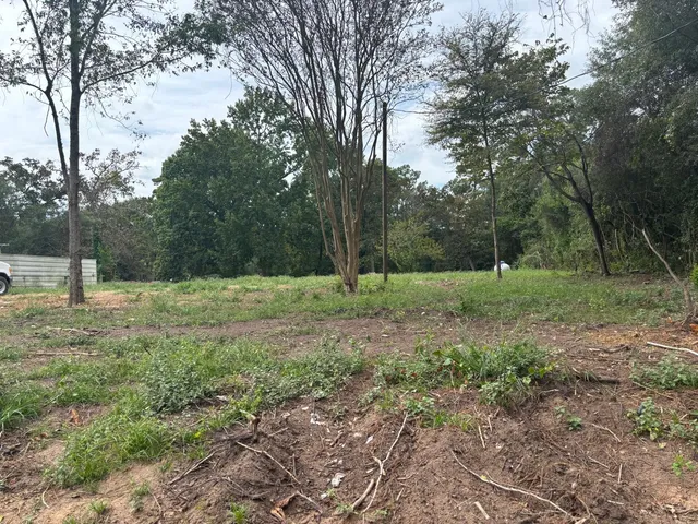 $220,000 | 30512 Lake Cir Lane, Magnolia, TX 77354