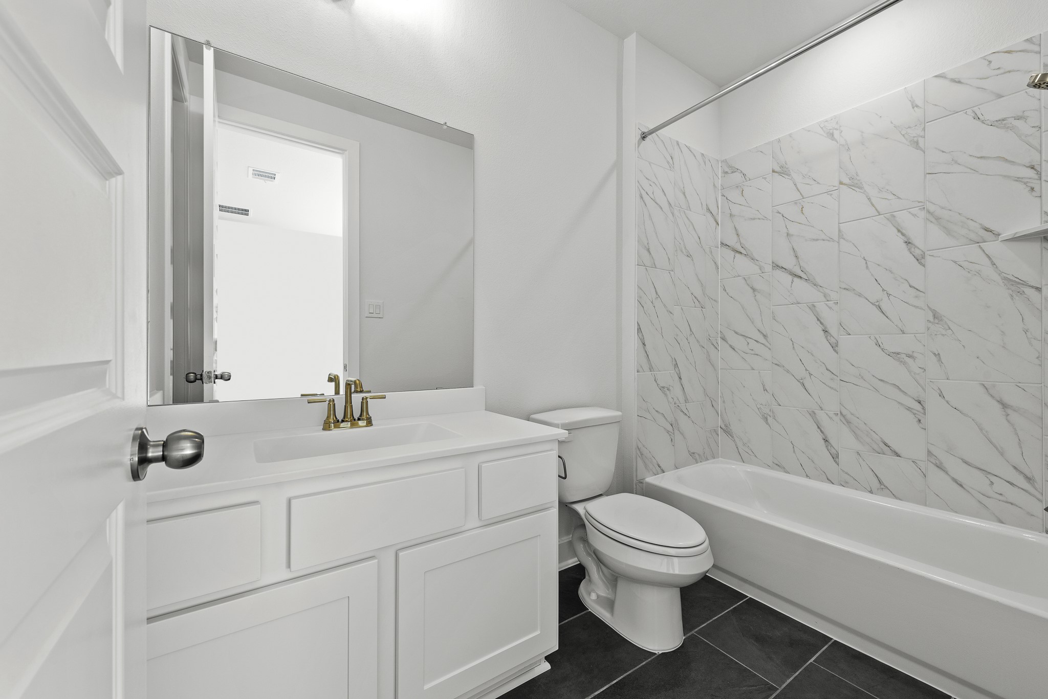 611 Roland Lane Rosenberg, TX 77471 - Photo 12 of 25 Representative image. Features, selections and colors may vary.