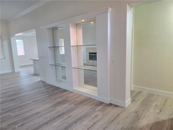 $2,350 | 9620 West Gilmore Avenue, Las Vegas, NV 89129