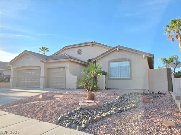 $2,350 | 9620 West Gilmore Avenue, Las Vegas, NV 89129