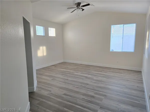 $2,350 | 9620 West Gilmore Avenue, Las Vegas, NV 89129