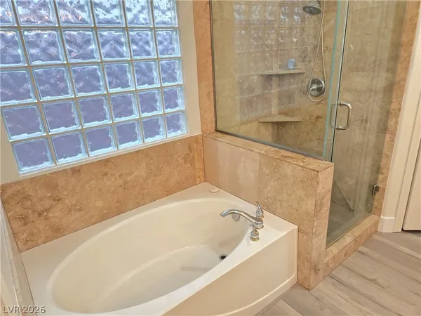 $2,350 | 9620 West Gilmore Avenue, Las Vegas, NV 89129