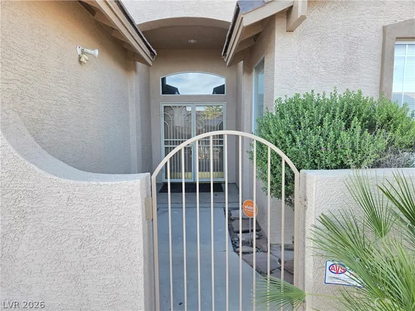 $2,350 | 9620 West Gilmore Avenue, Las Vegas, NV 89129