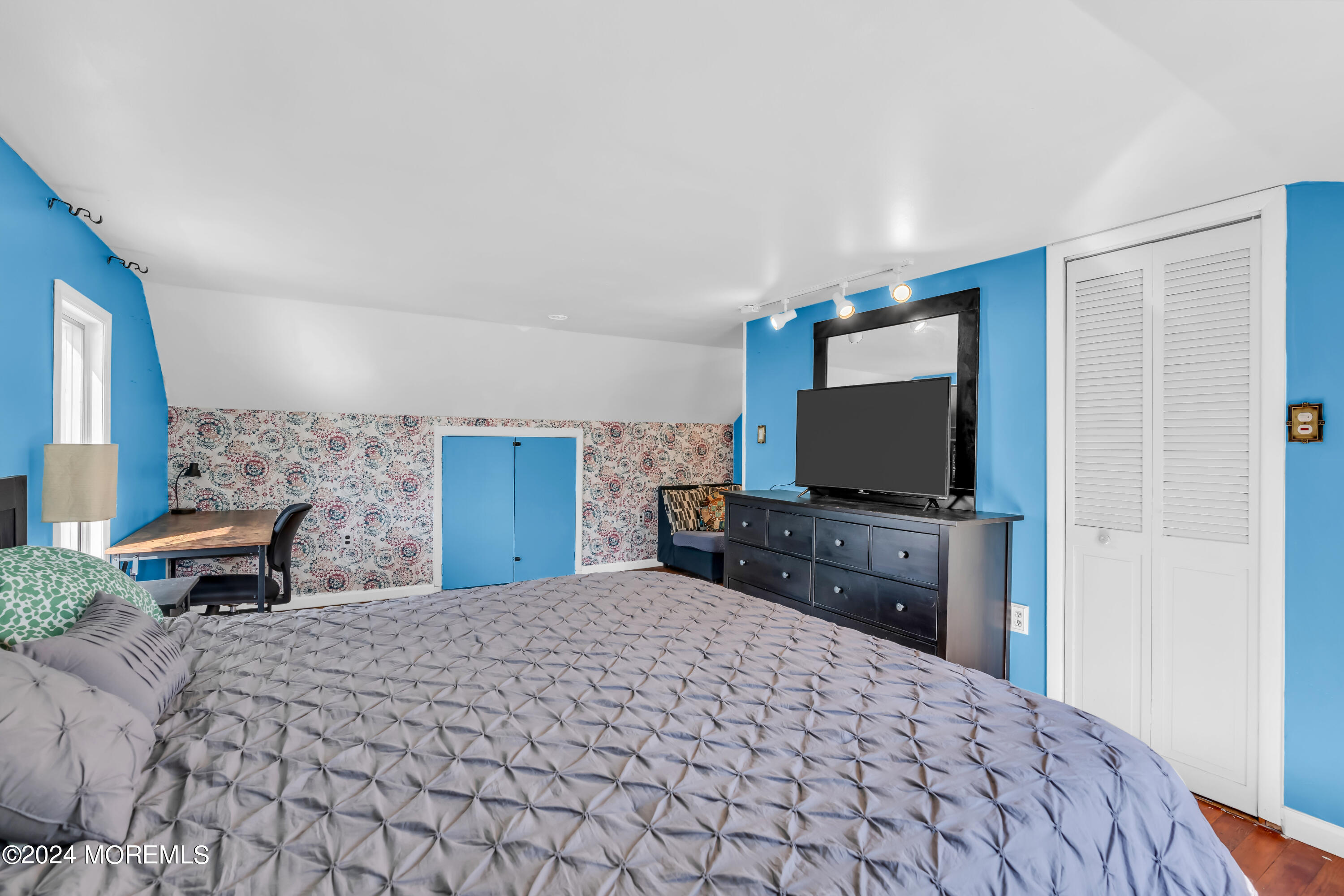 293 Broad Street Matawan, NJ 07747 - Photo 24 of 29 Upstairs Bed