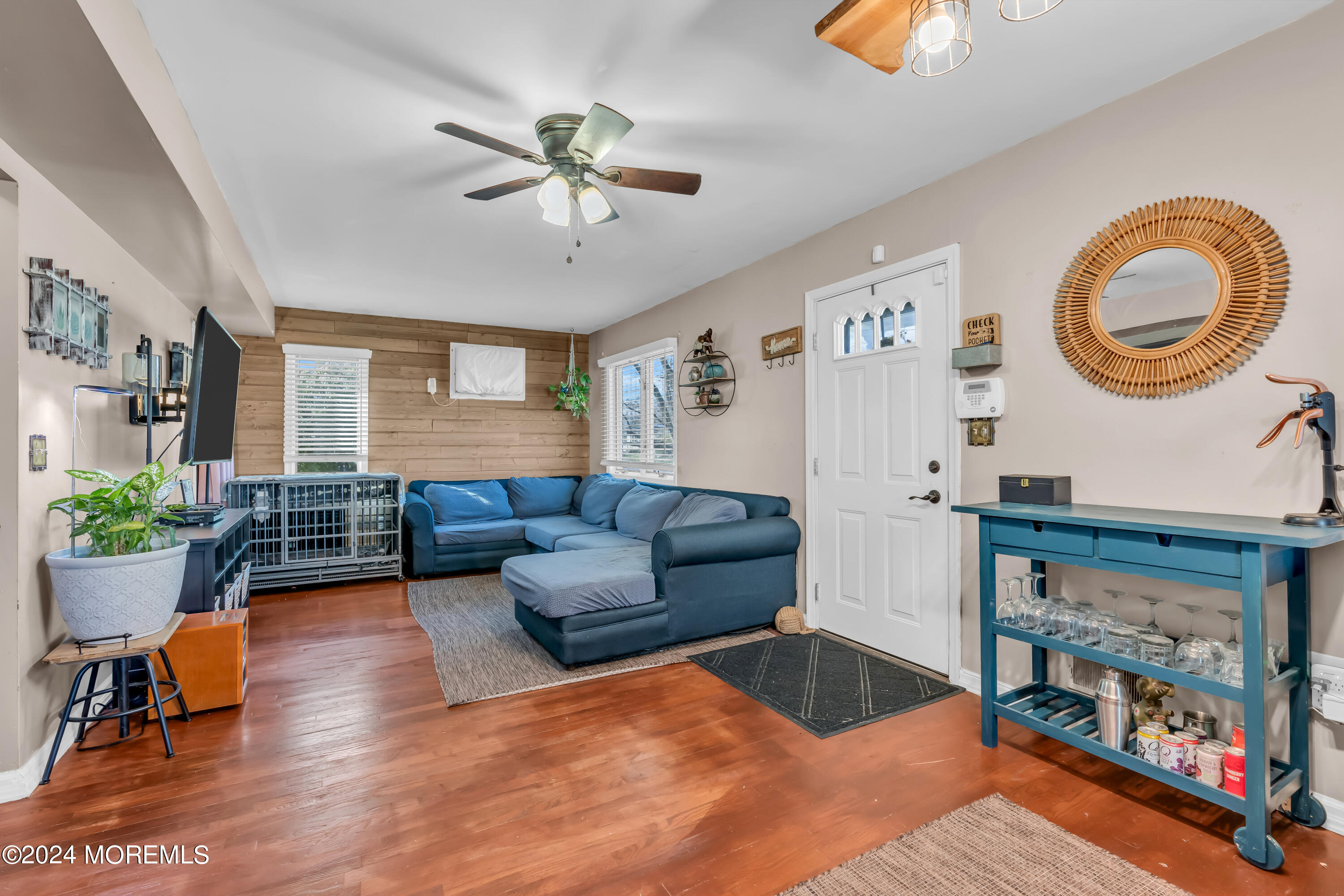 293 Broad Street Matawan, NJ 07747 - Photo 4 of 29 Living Rm