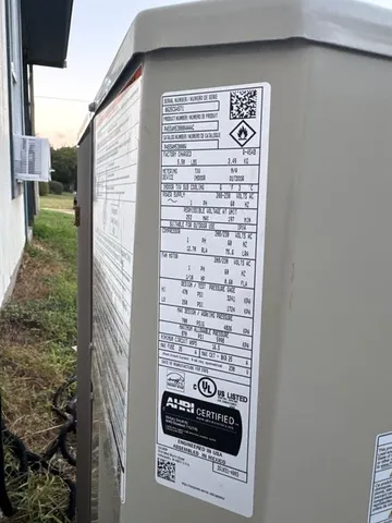 a view of backyard with tub