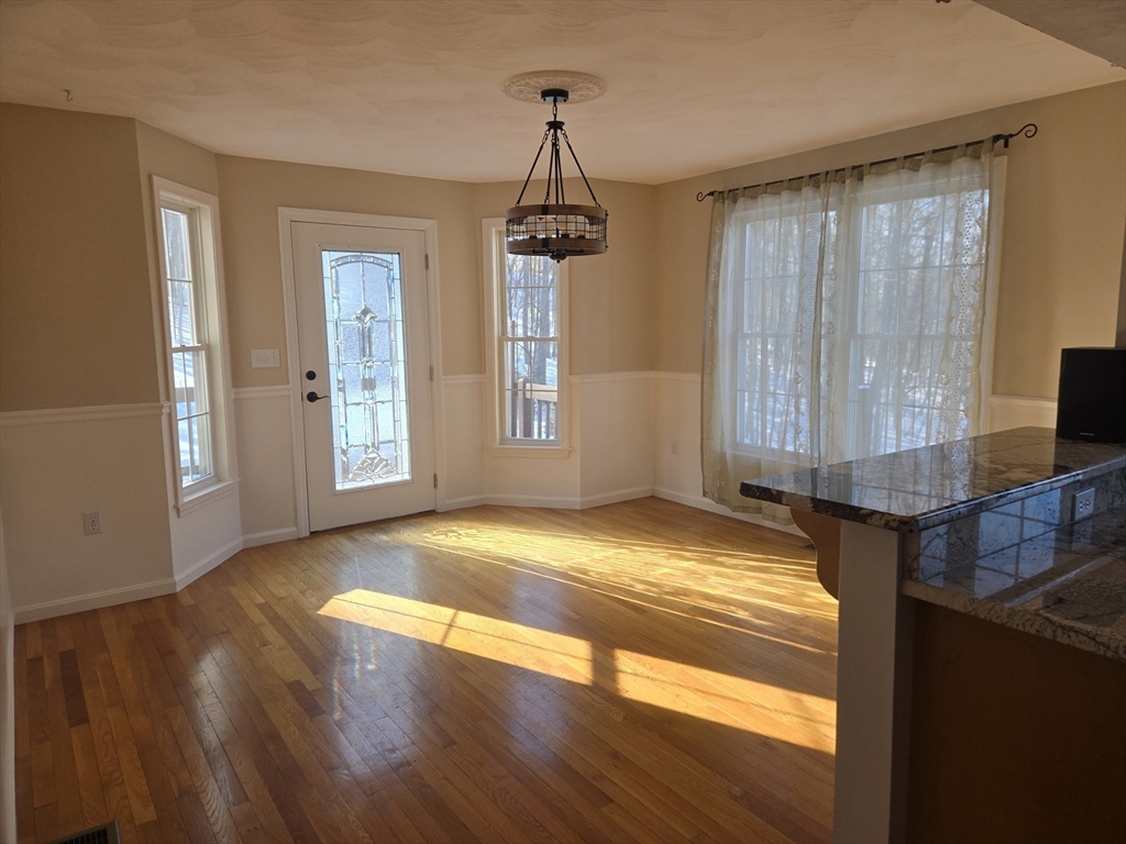 7 Tree Top Way Methuen, MA 01844 - Photo 8 of 35