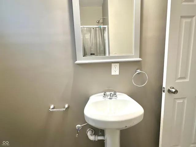 $141,999 | 416 North Mulberry Street, Muncie, IN 47305