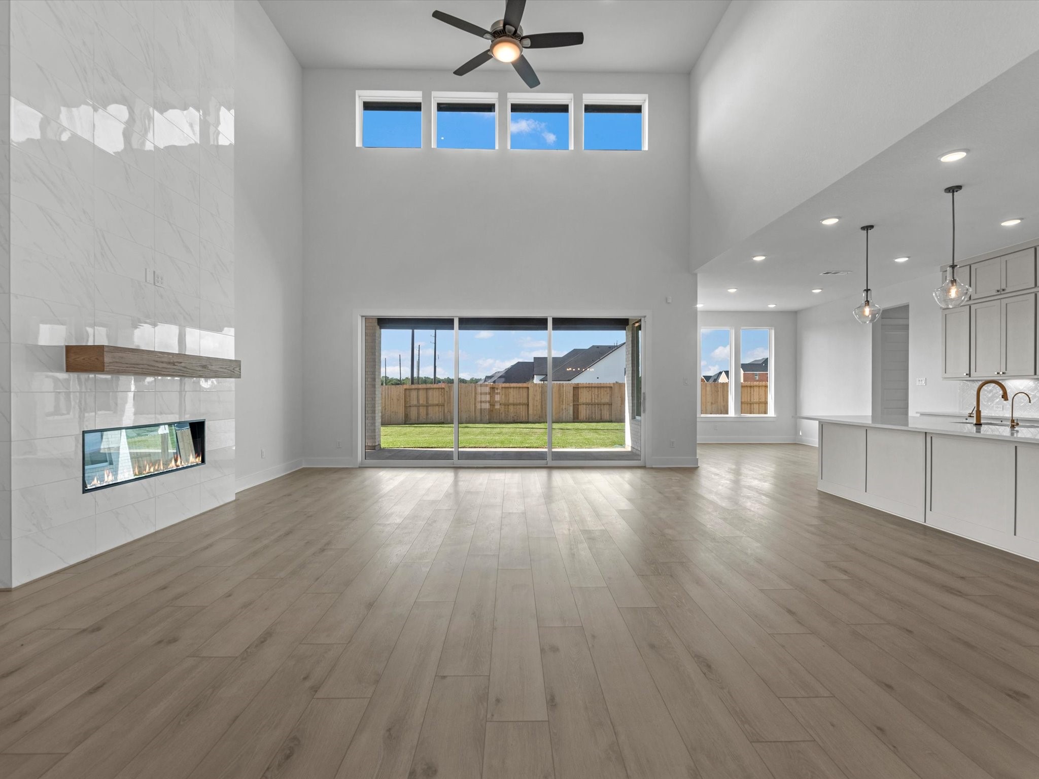 11938 Golden Cove Rosharon, TX 77583 - Photo 6 of 30 Gallery Image 6