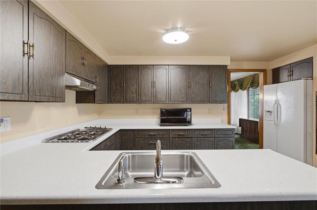480 Herbst Manor Road Coraopolis, PA 15108 - Photo 12 of 50