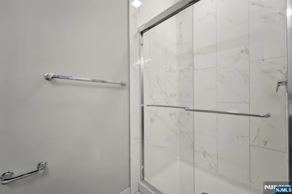 $3,950 | 295 Polifly Road, Unit 608, Hackensack, NJ 07601