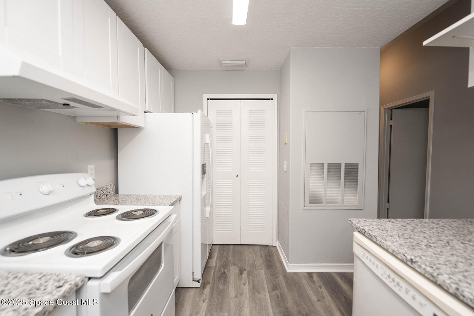 7667 North Wickham Road, Unit 1117 Melbourne, FL 32940 - Photo 9 of 63 7667NWickRd1117-32