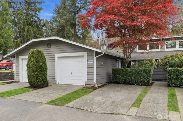$549,950 | 15929 Northeast 41st Street, Unit 8B, Redmond, WA 98052
