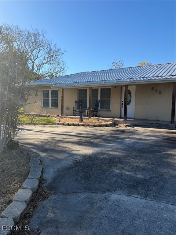 615 Ridgeview Circle Clewiston, FL 33440 - Photo 2 of 44