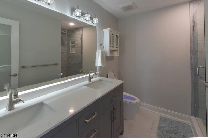 308 Federal Hill Road, Unit 308 Pompton Lakes, NJ 07442 - Photo 20 of 28