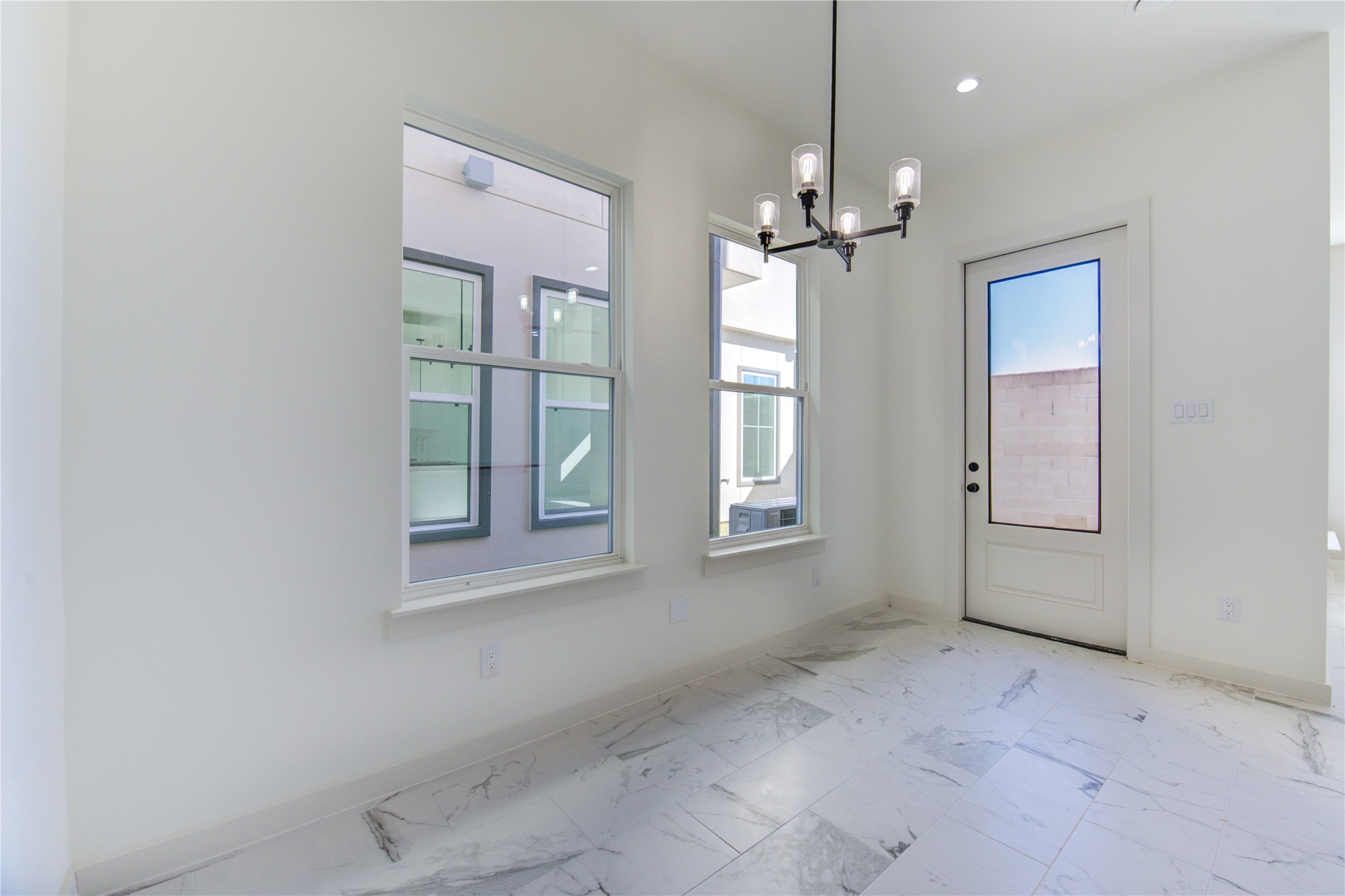2931 El Fenice Lane Houston, TX 77057 - Photo 36 of 46 a view of an empty room with a window