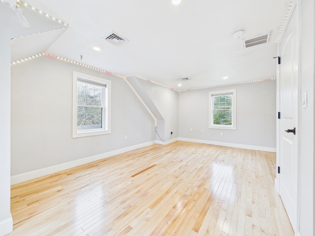 18 Shaker Road Dartmouth, MA 02747 - Photo 26 of 33 Gallery Image 26
