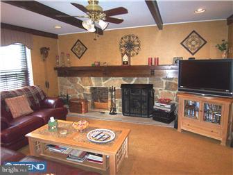 5 Wyndham Road Voorhees, NJ 08043 - Photo 6 of 12 Family Room