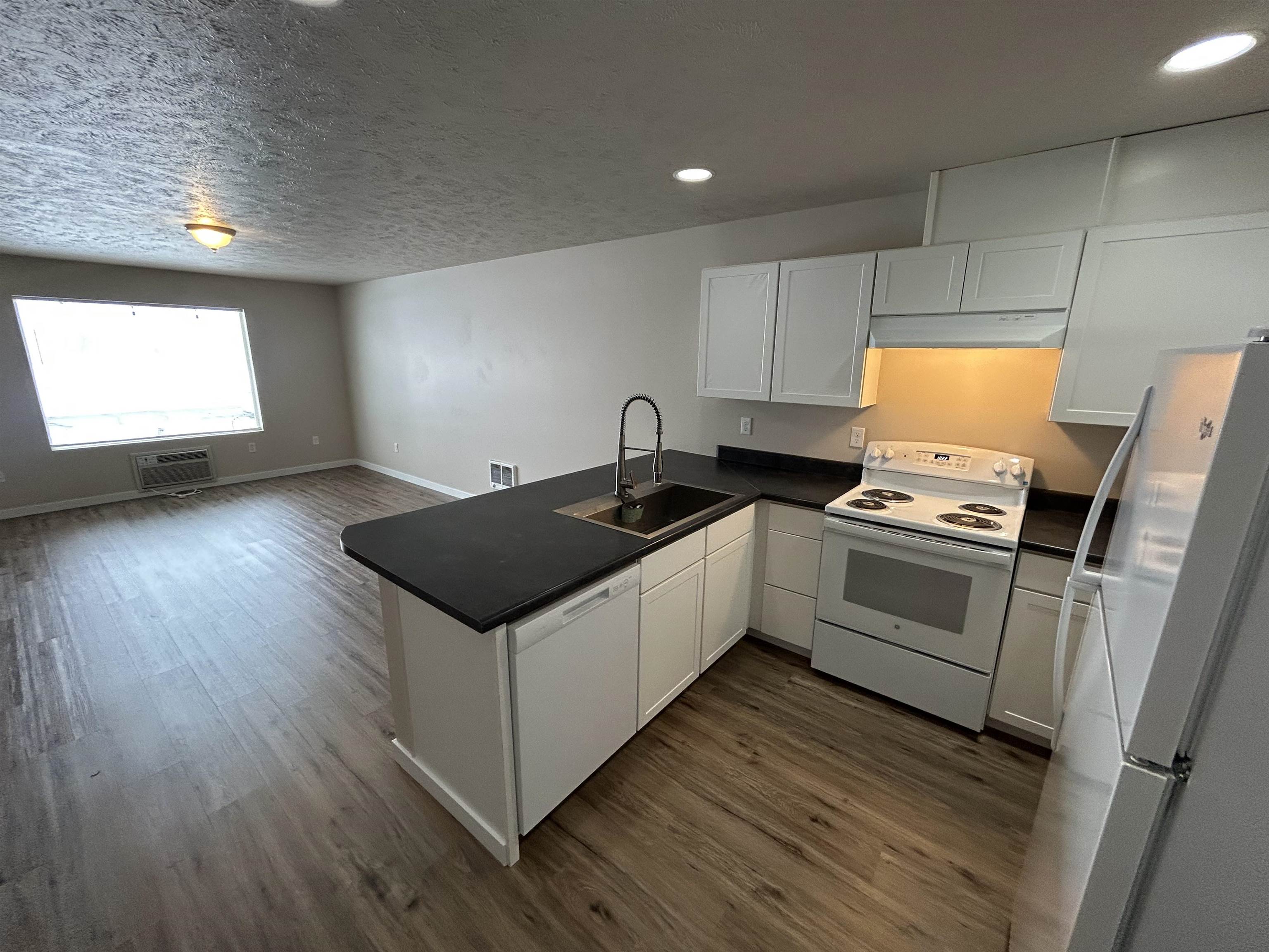 308 West 3rd Street Cheney, WA 99004 - Photo 18 of 46