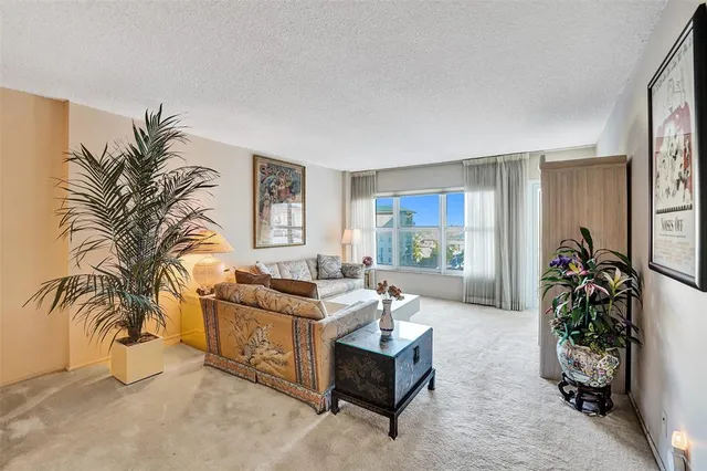 $469,000 | 405 North Ocean Boulevard, Unit 623, Pompano Beach, FL 33062