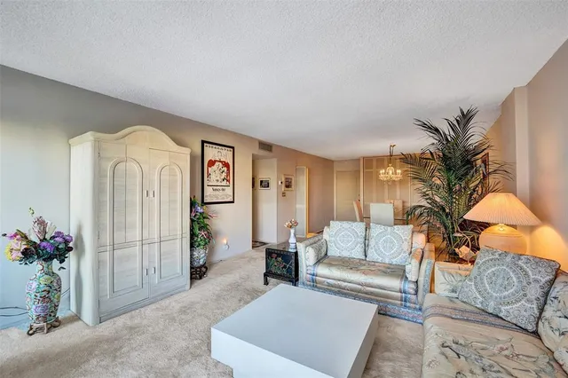 $469,000 | 405 North Ocean Boulevard, Unit 623, Pompano Beach, FL 33062