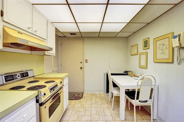 $469,000 | 405 North Ocean Boulevard, Unit 623, Pompano Beach, FL 33062