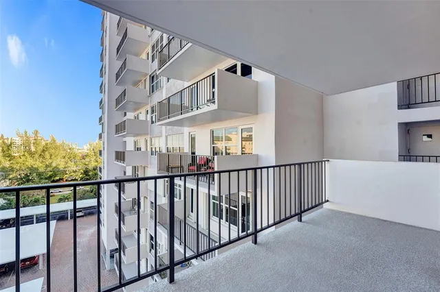 $469,000 | 405 North Ocean Boulevard, Unit 623, Pompano Beach, FL 33062