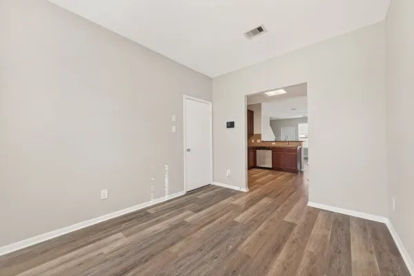 $2,300 | 2810 Meadowbrook Lane, Rosenberg, TX 77471