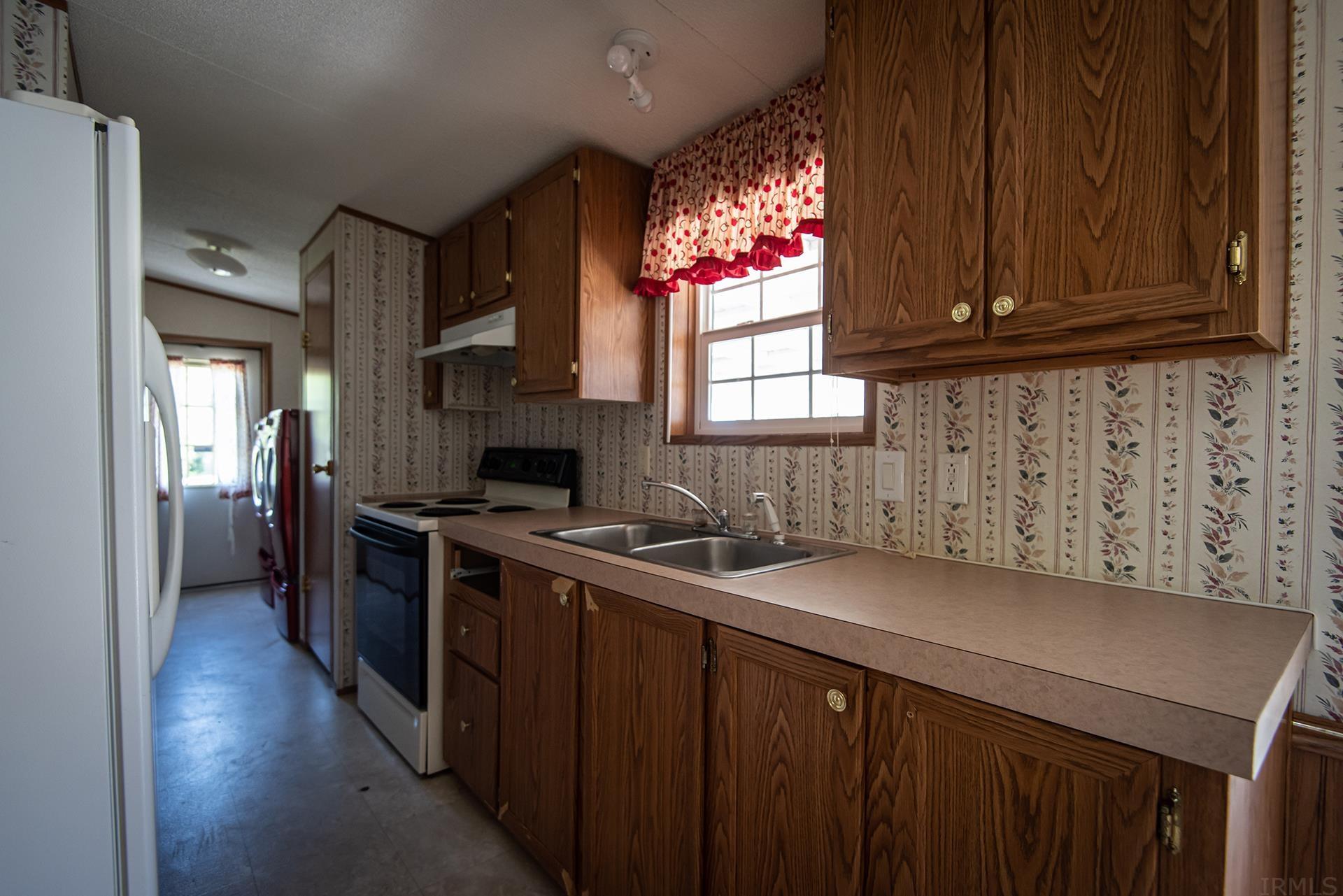 5958 South Decker Road Vincennes, IN 47591 - Photo 7 of 35