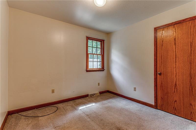 236 Baird Road Edinburg, PA 16116 - Photo 16 of 24