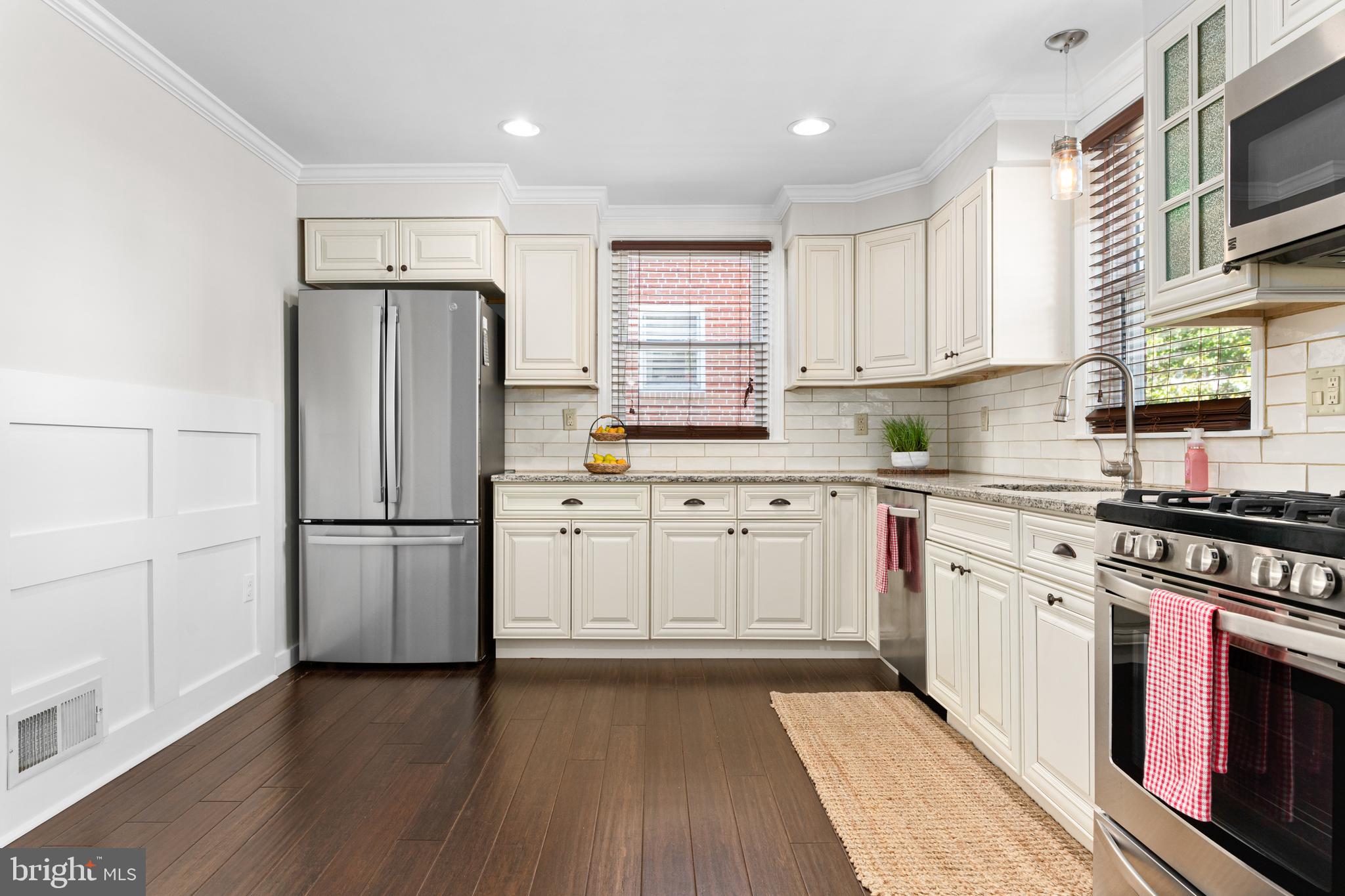 408 East Eagle Road Havertown, PA 19083 - Photo 9 of 26 Kitchen.