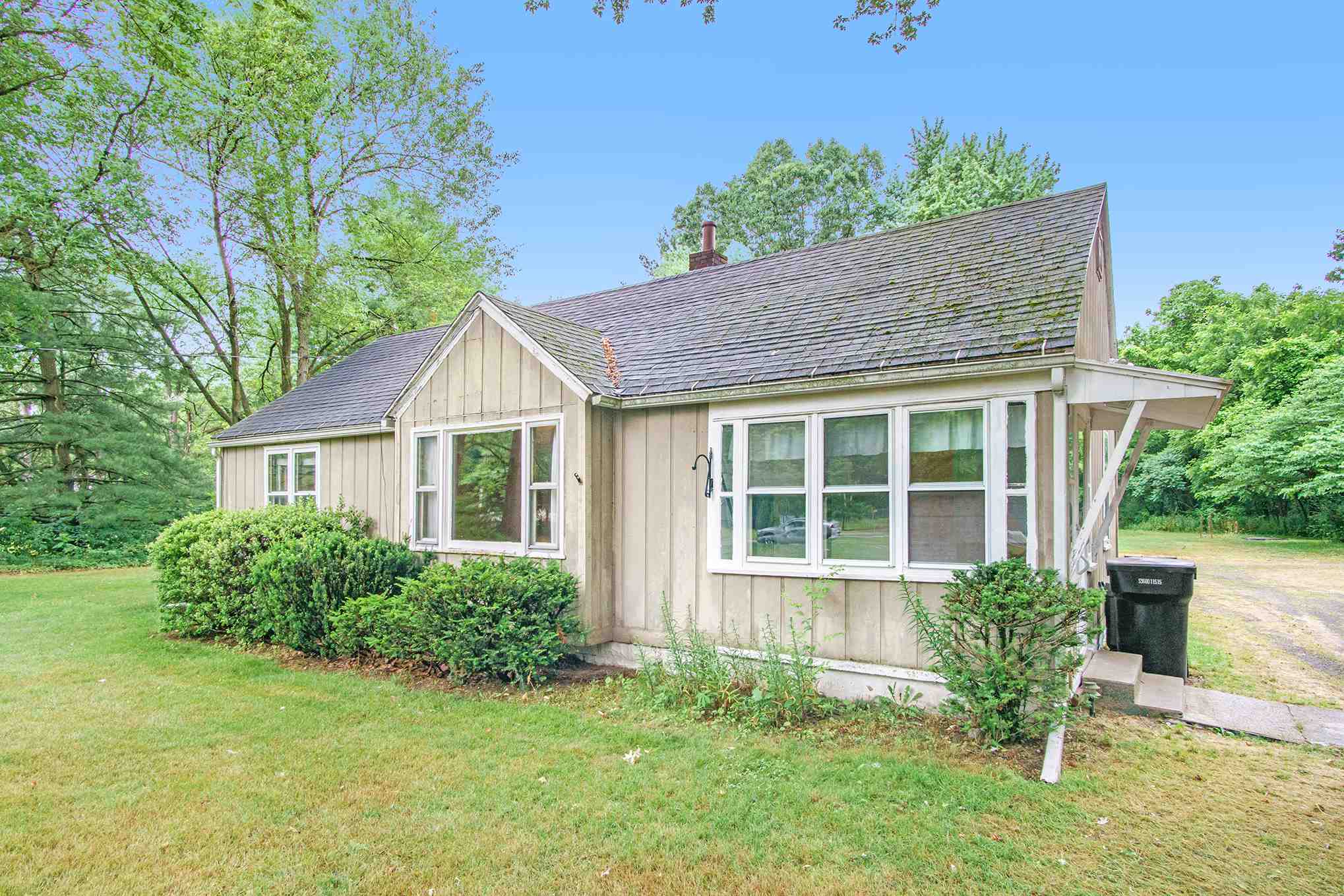 55789 Apple Road Osceola, IN 46561 - Photo 3 of 20 Gallery Image 3