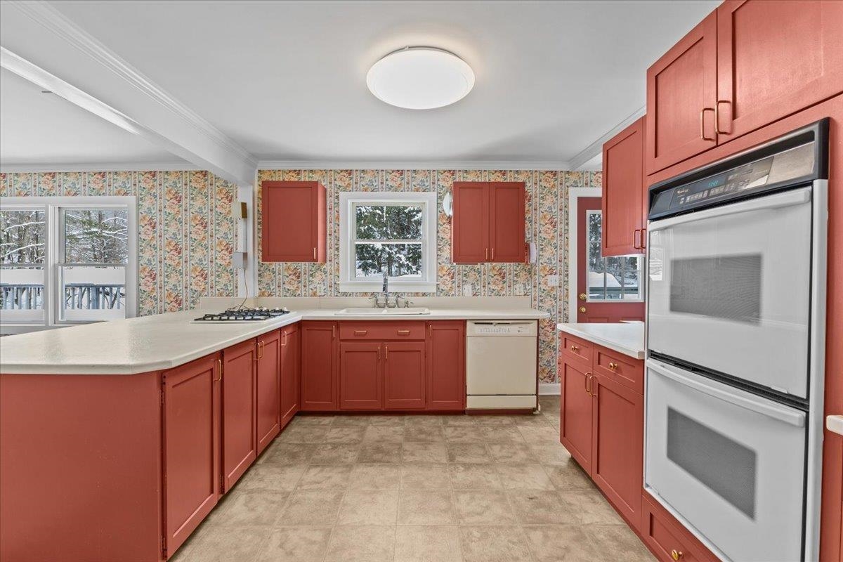 11 Barnes Hill Road Stowe, VT 05672 - Photo 5 of 40