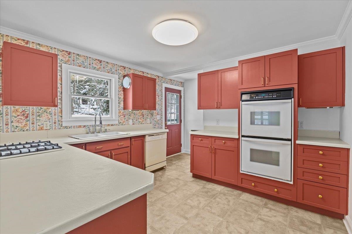 11 Barnes Hill Road Stowe, VT 05672 - Photo 6 of 40