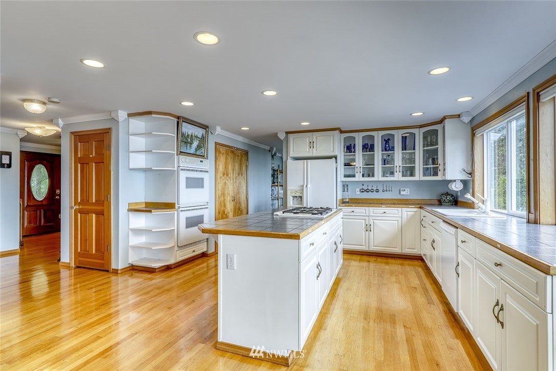 133 Fox Point Road Port Angeles, WA 98363 - Photo 12 of 40 Gallery Image 12