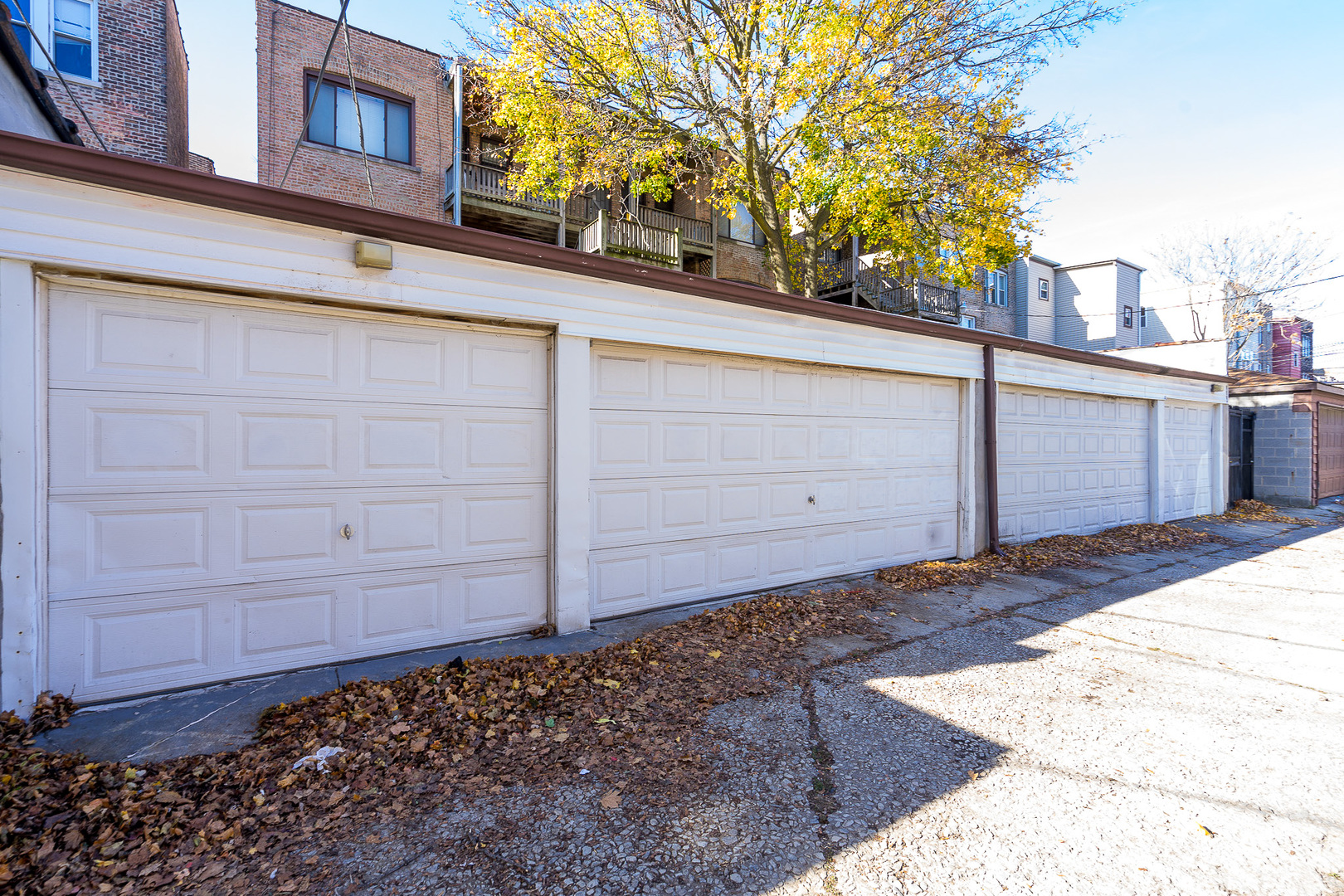 7645 South Yates Boulevard, Unit 1S Chicago, IL 60649 - Photo 2 of 23 a view of a backyard of the house