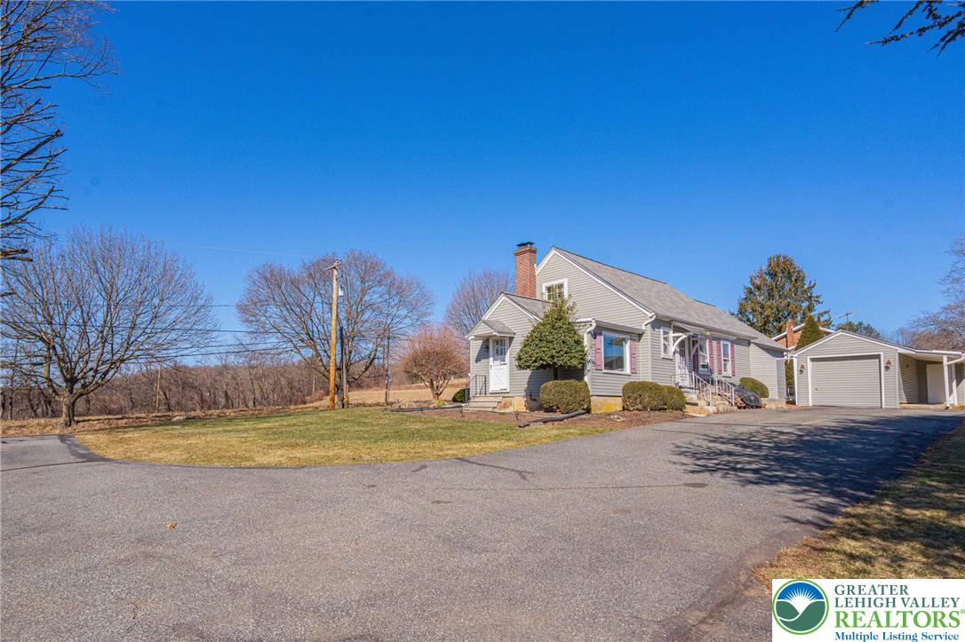 6245 Vera Cruz Road Emmaus, PA 18049 - Photo 5 of 72