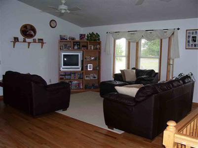 3206 East Frances Road Mount Morris, MI 48458 - Photo 6 of 13 20247944-5.JPG