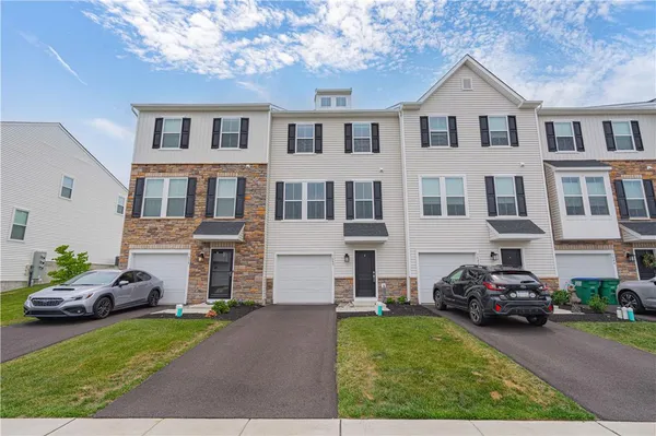 $2,800 | 7640 Clayton Avenue, Coopersburg, PA 18036