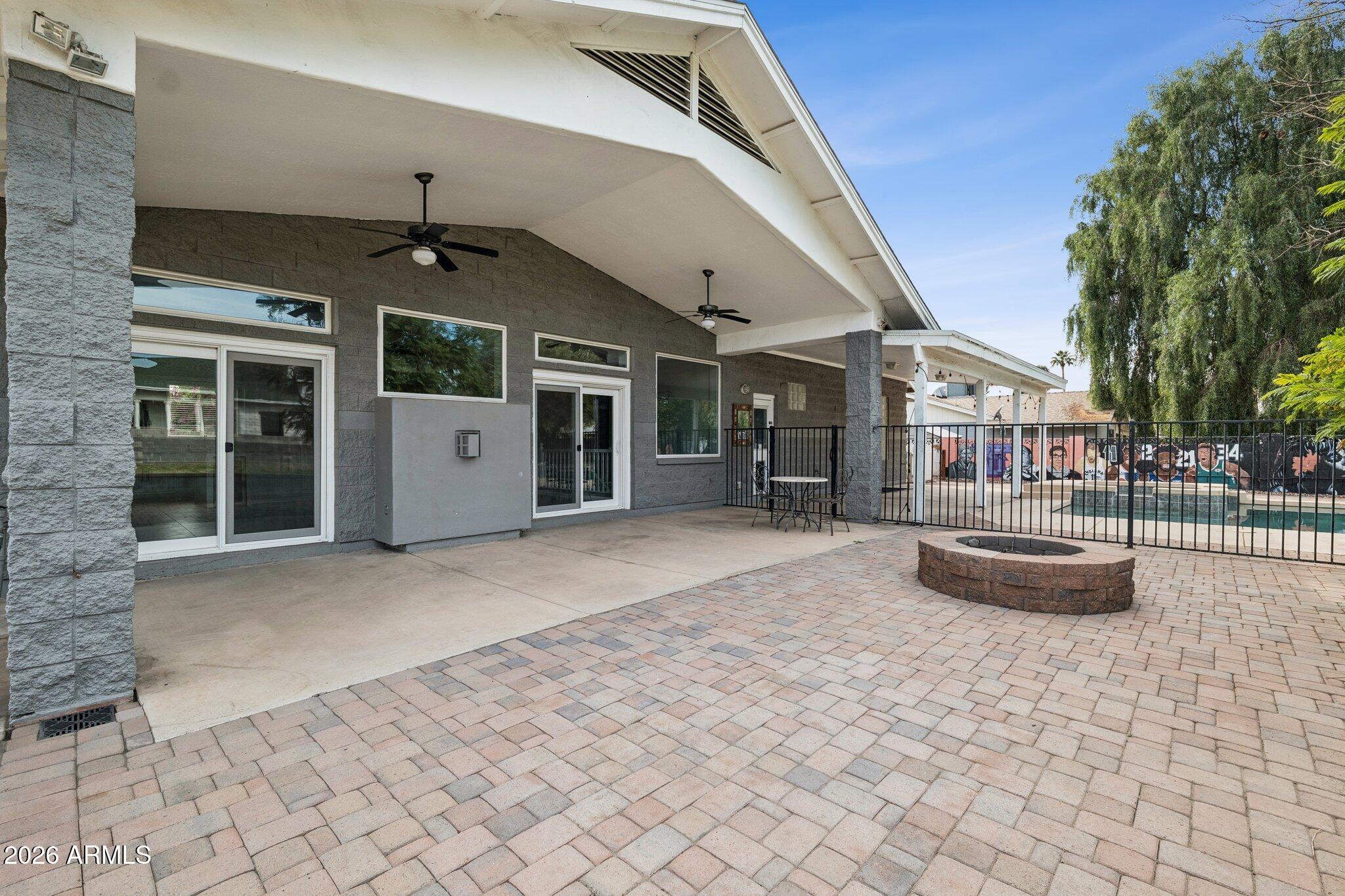 702 West Why Worry Lane Phoenix, AZ 85021 - Photo 31 of 34