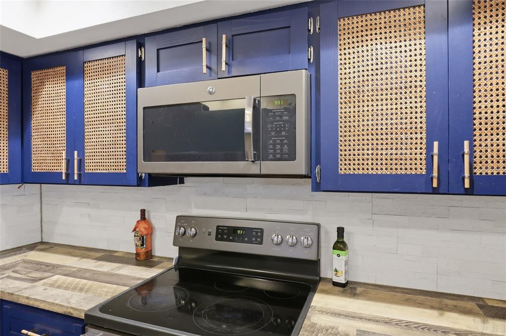 4576 Bliss Road Sarasota, FL 34233 - Photo 14 of 40