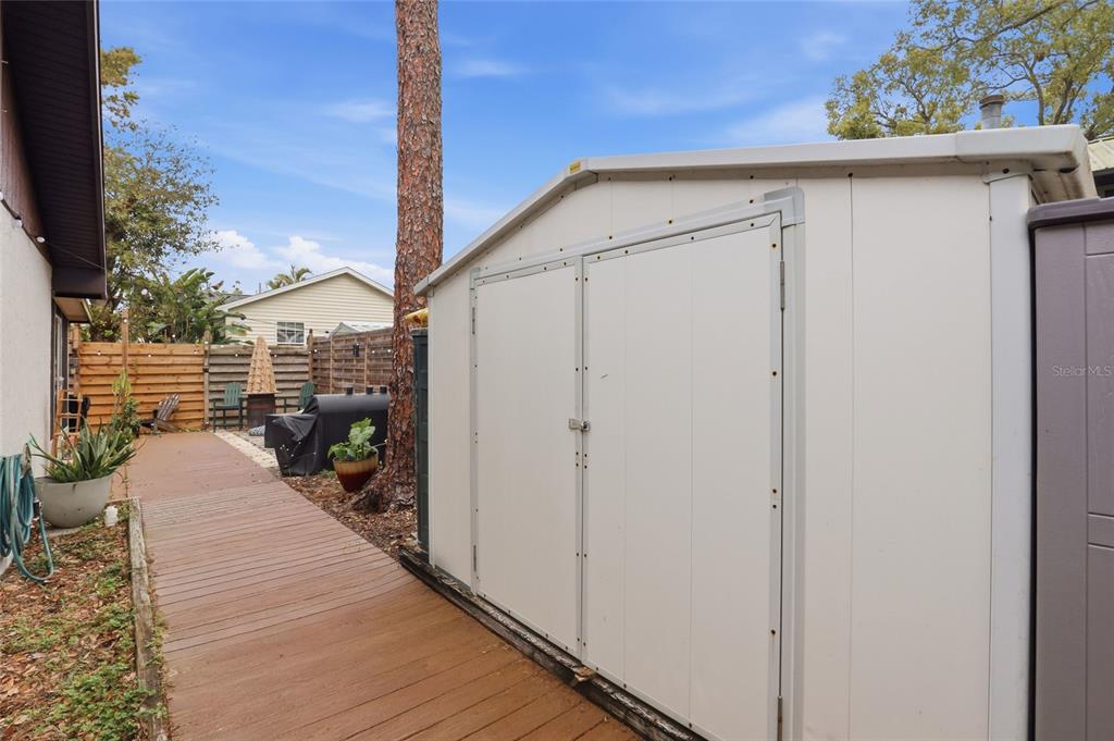 4576 Bliss Road Sarasota, FL 34233 - Photo 32 of 40