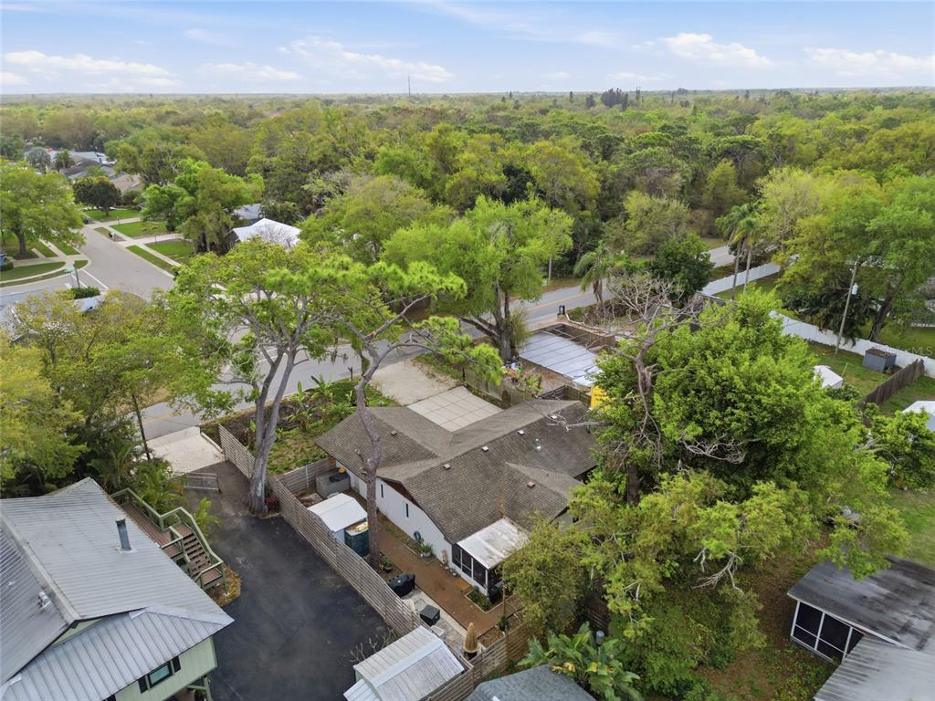 4576 Bliss Road Sarasota, FL 34233 - Photo 39 of 40
