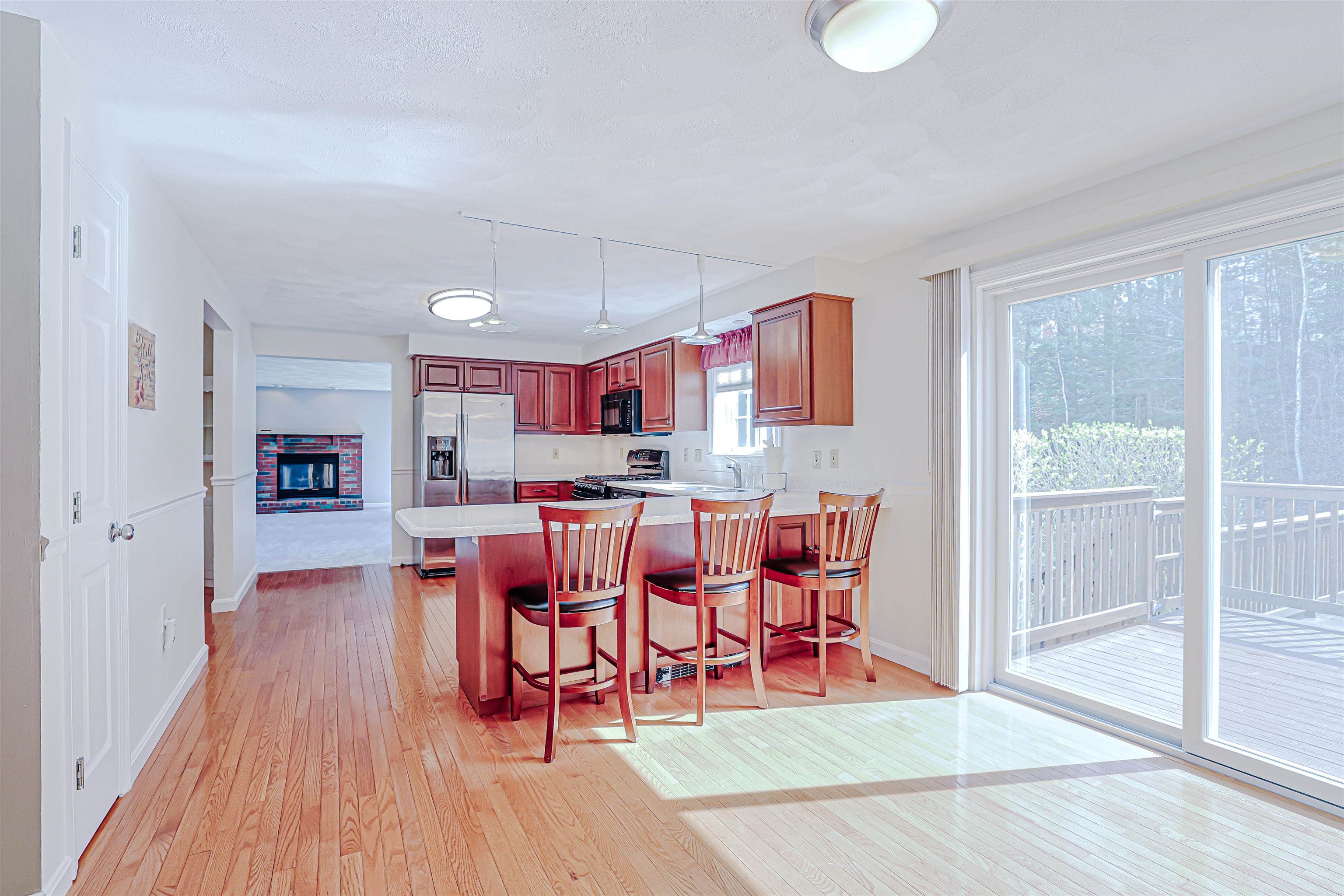 14 Whitewood Lane Merrimack, NH 03054 - Photo 13 of 43